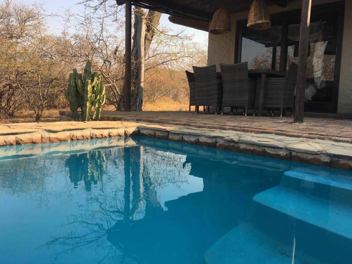 Giraffe Lodge Hoedspruit Exterior photo