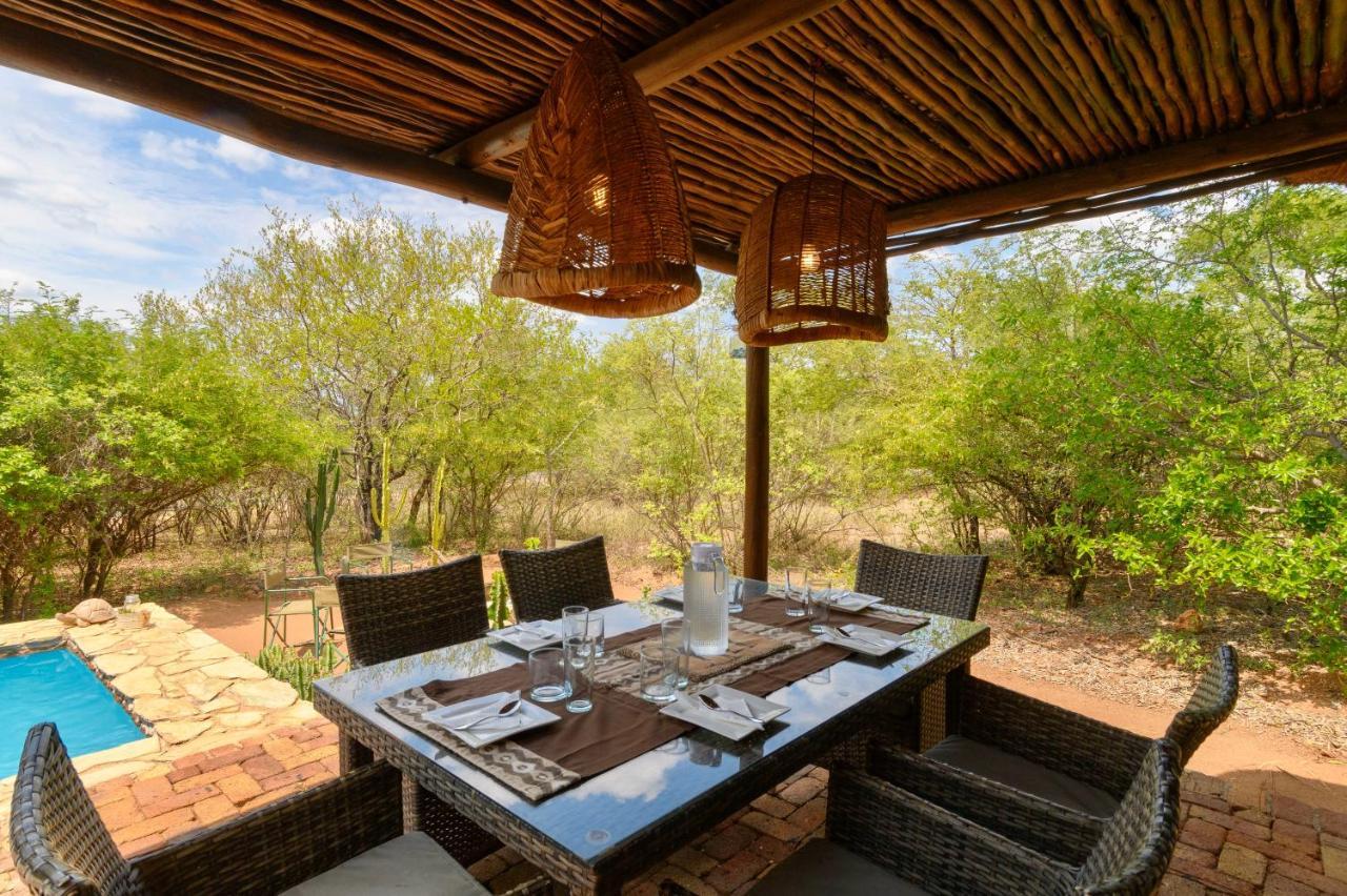 Giraffe Lodge Hoedspruit Exterior photo